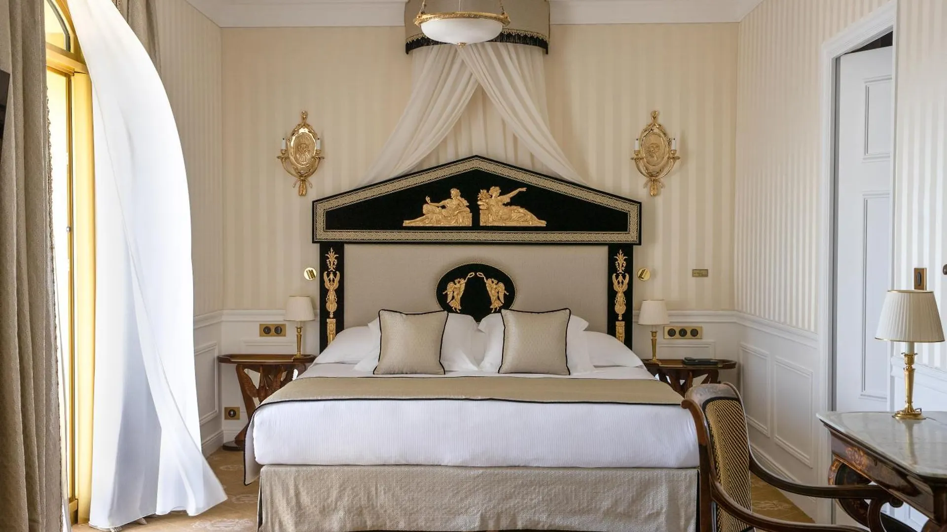 Hotel Le Negresco Νίκαια 5*,  Γαλλία